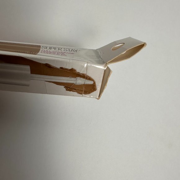 Maybelline Super Stay Under Eye Concealer Liquid, Caramel 40 - Picture 5 of 10